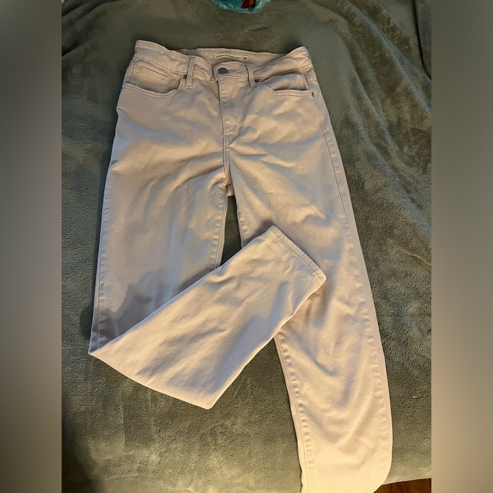 Levi’s high rise skinny jeans. Color- light pink Buttery soft. Size 28